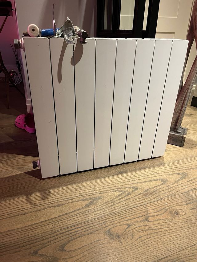 Radiador blanco - Calefacción de 8 elementos