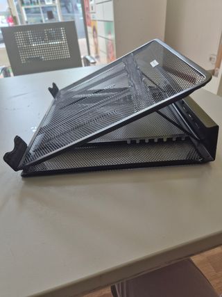 Supporto Notebook AmazonBasics