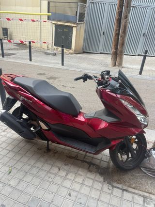 Honda PCX 125 2023 - Roja