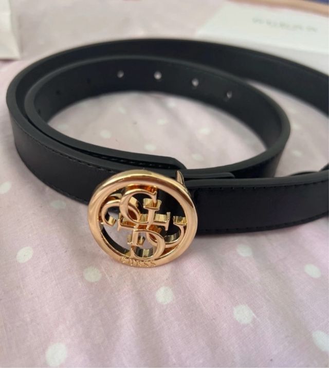 Cinturon Guess Negro y Dorado