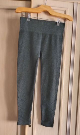 Conjunto deportivo con lycra. Sin estrenar 