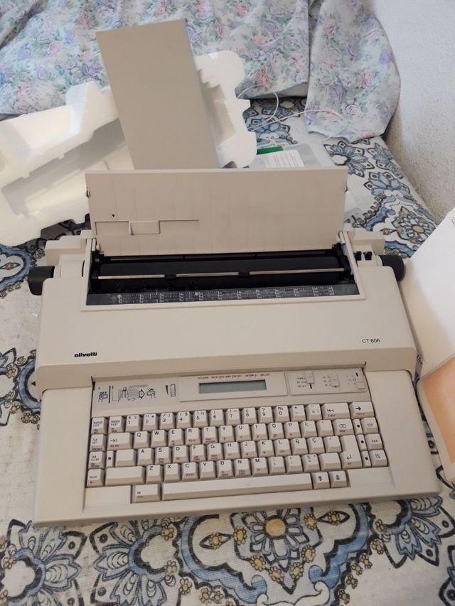Olivetti CT606 - Máquina escribir electrónica