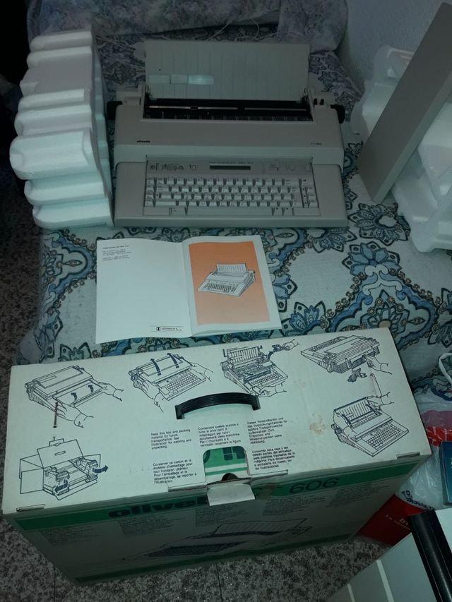 Olivetti CT606 - Máquina escribir electrónica