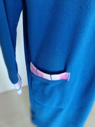Vestaglia calda blu e rosa