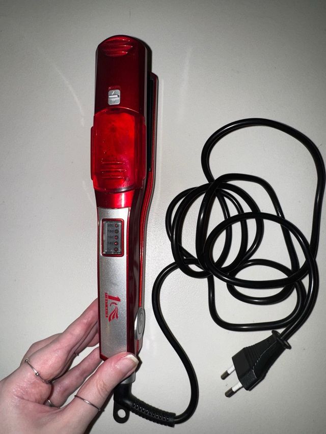 Piastra a vapore lisciante