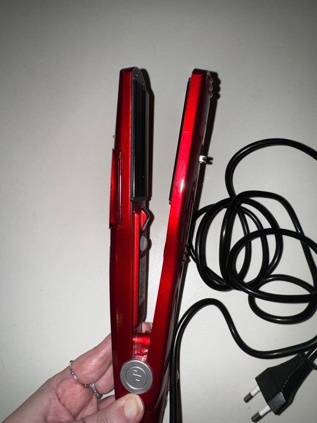 Piastra a vapore lisciante