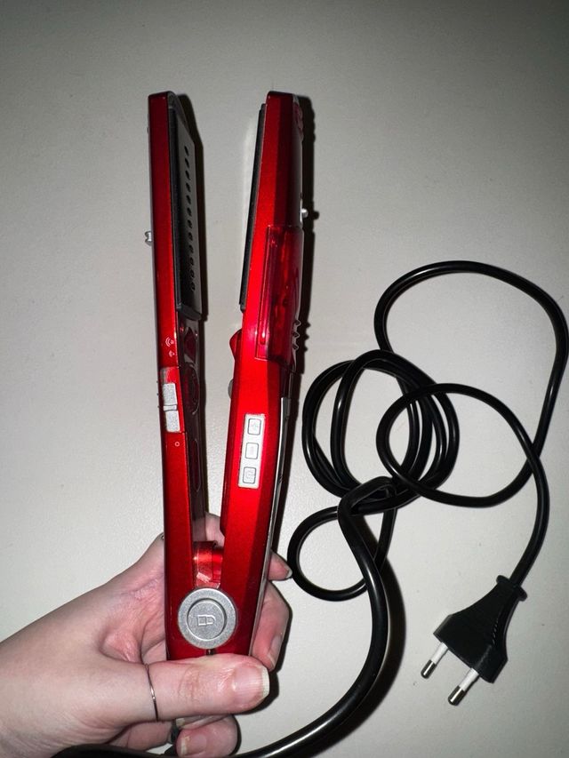 Piastra a vapore lisciante