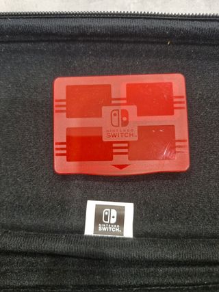 Funda Nintendo Switch Oficial