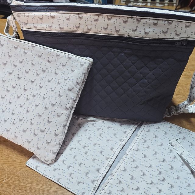 Bolso bebé acolchado hecho a mano ,n9nhay dos igua