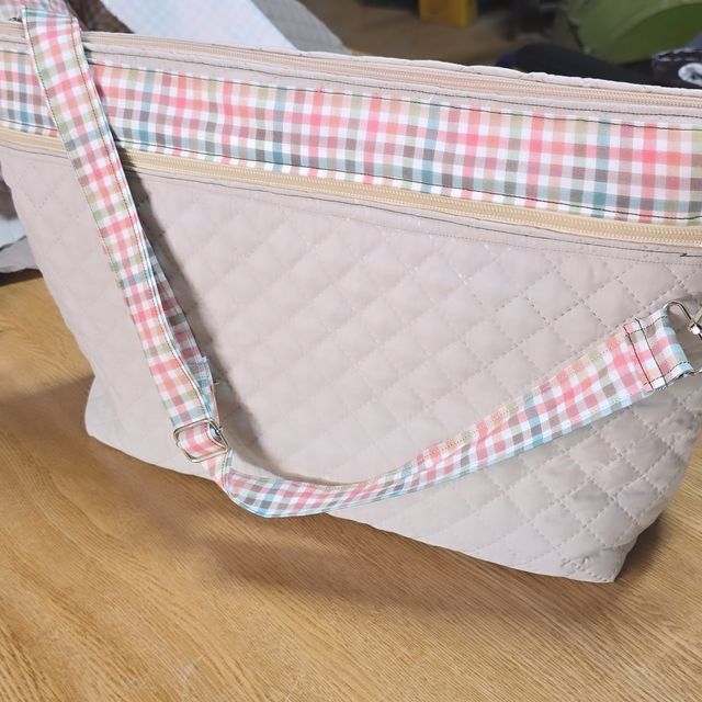 Bolso bebé acolchado hecho a mano ,n9nhay dos igua