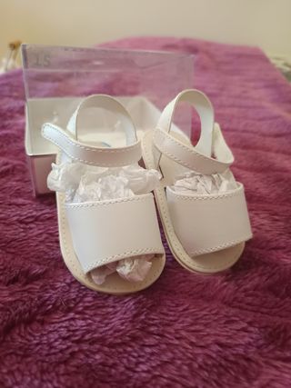 Sandalias bebé niña talla 16