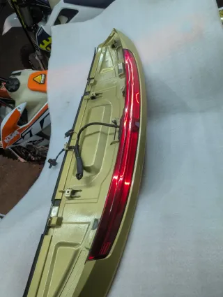 Alerón trasero Citroen C4 Picasso 2008