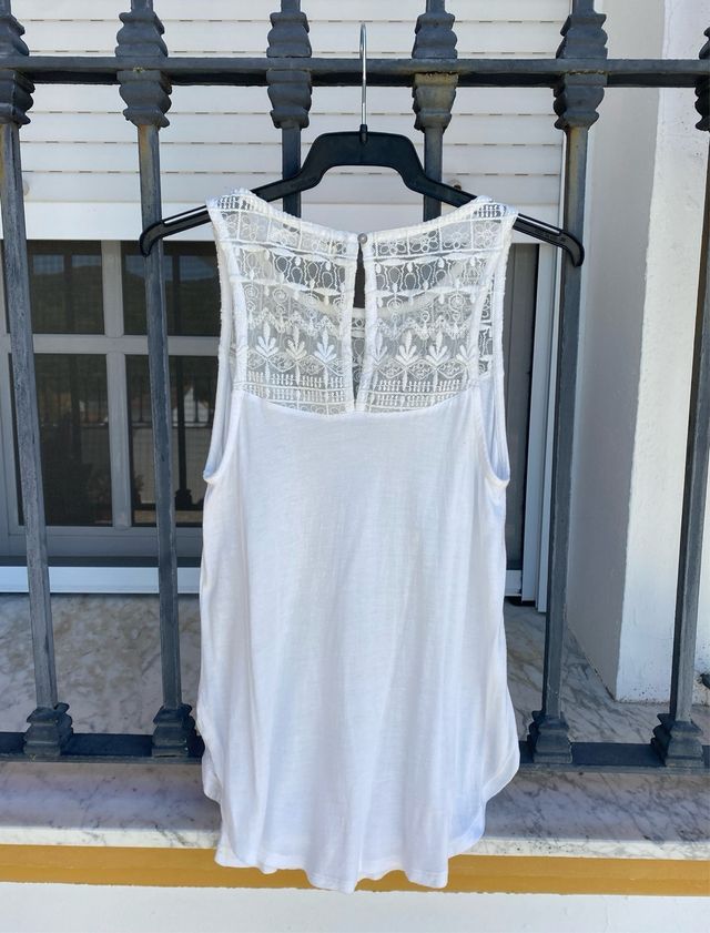 Camiseta Bershka blanca 