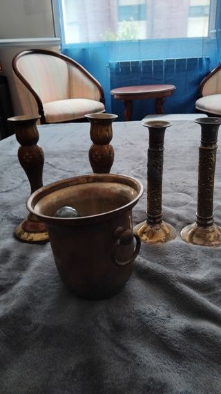 Juego 4 candelabros + macetero antiguos