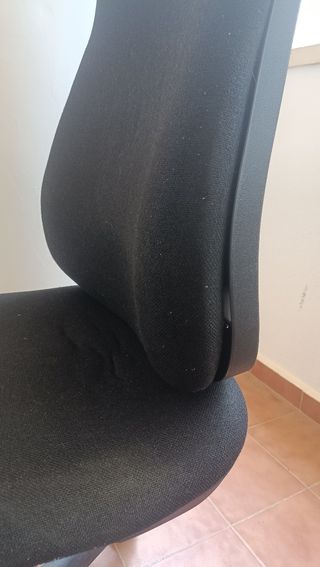 Silla oficina giratoria negra