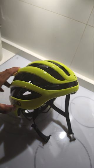 Casco bici Abus amarillo flúor
Talla S (51-55)