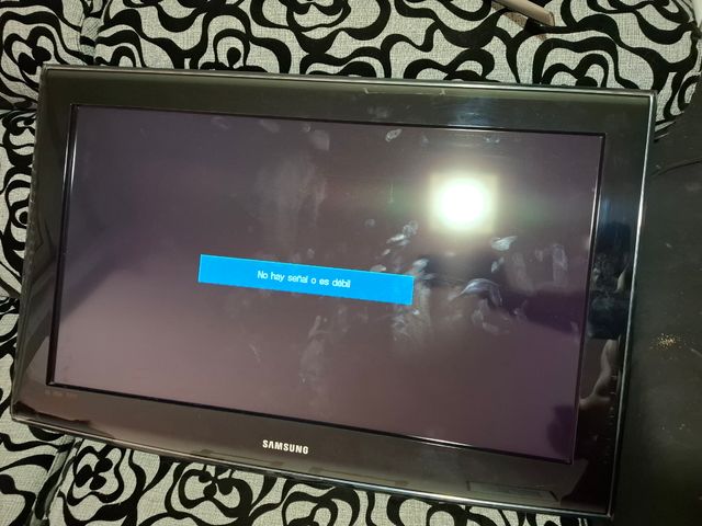 TV Samsung - Televisor Negro de 35 pulgadas