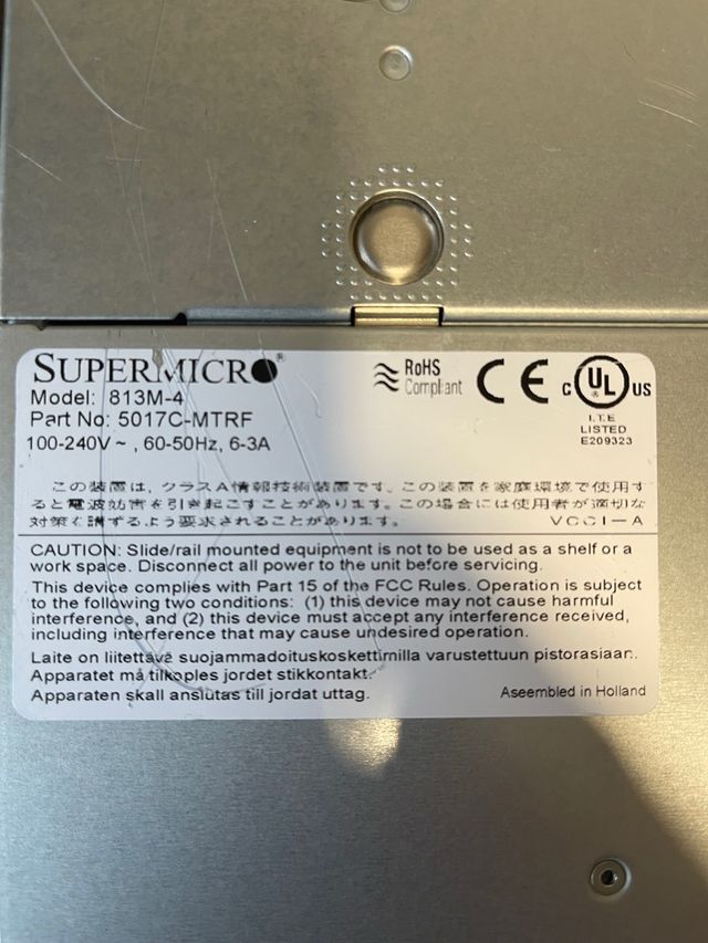 Servidor Supermicro 813M-4