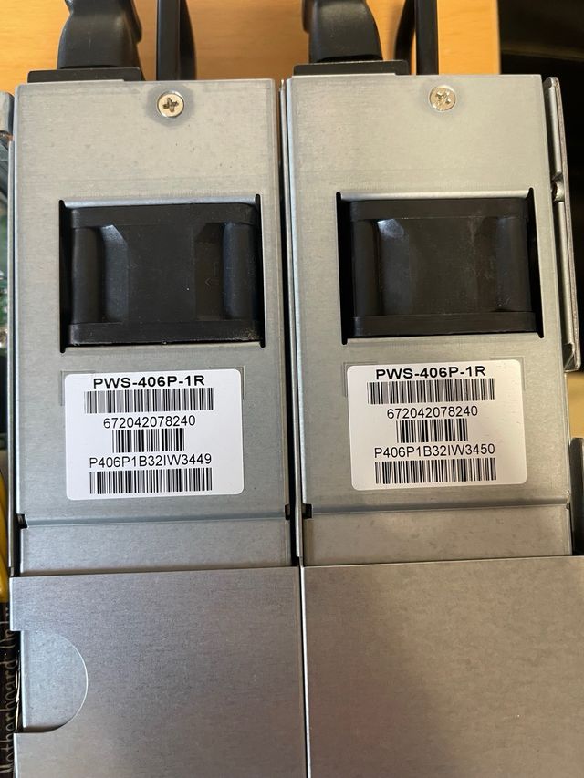 Servidor Supermicro 813M-4