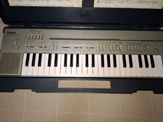 Yamaha Piano Electrónico Portátil

