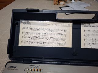 Yamaha Piano Electrónico Portátil