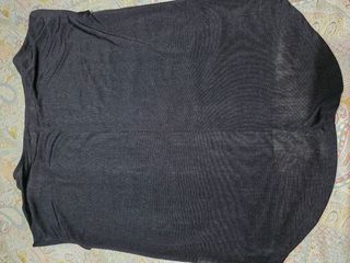2 Camisetas una marca INSIDE y la otra sfera básic