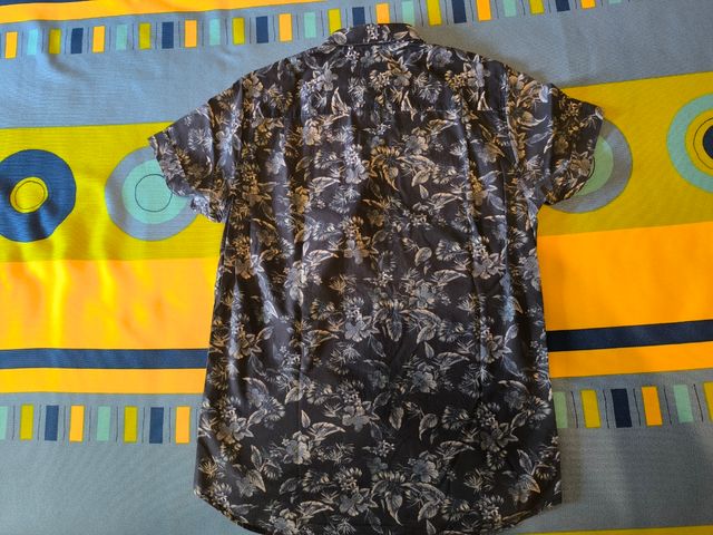 Camisa corta flores