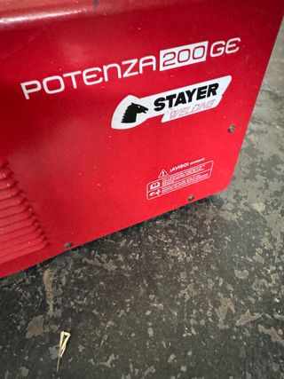 Soldadora Stayer Potenza 200 Ge + máscara