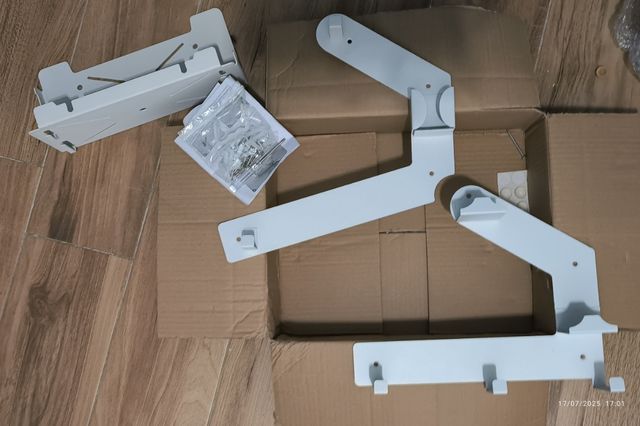 Suporte PS5 Wall Mount + para controladores, capacetes..