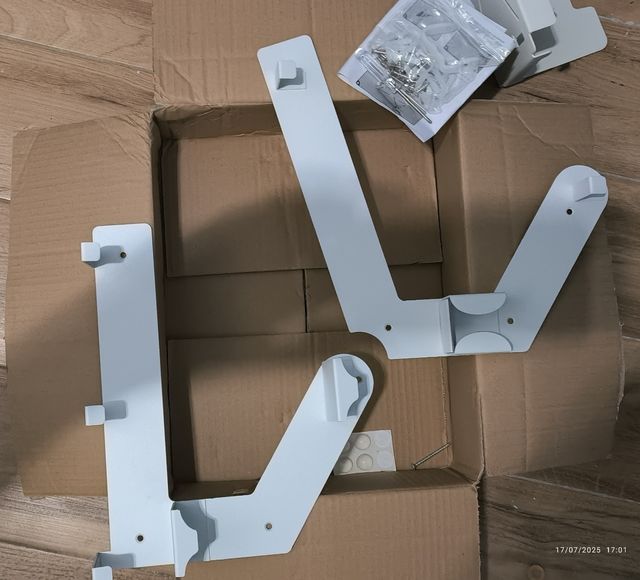Suporte PS5 Wall Mount + para controladores, capacetes..