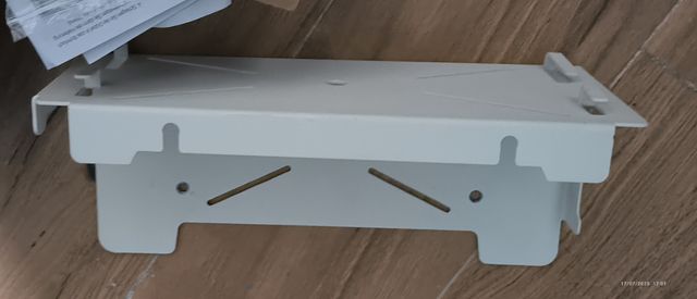 Suporte PS5 Wall Mount + para controladores, capacetes..