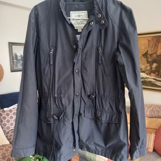 Cazadora Massimo Dutti azul marino T. 15/16 años
