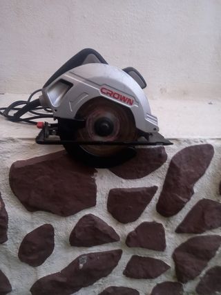 Sierra circular CROWN 1200W