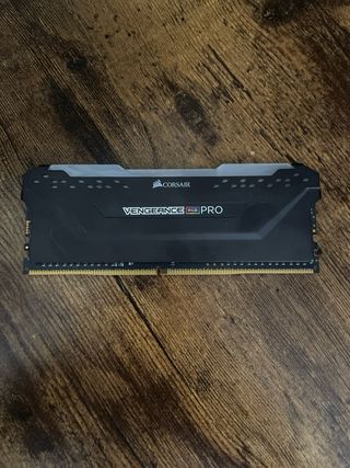 RAM Corsair Vengeance 16GB (8gb)