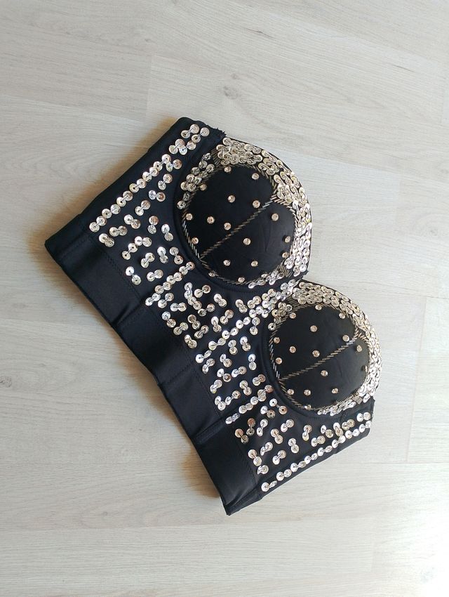 Corpiño negro con pedreria