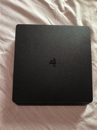 PS4 (PlayStation 4) 1TB - 3 Juegos