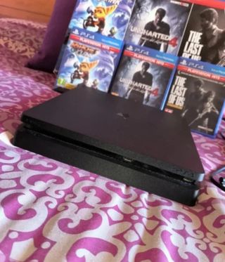 PS4 (PlayStation 4) 1TB - 3 Juegos
