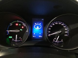 Toyota C-HR Dynamic Plus 1.8 125H 5p
