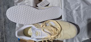 Zapatillas Adidas Gazelle 44 - Amarillas/Blancas