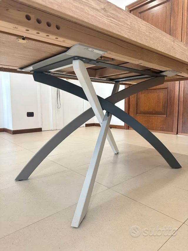Tavolo allungabile legno metallo