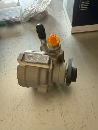 Bomba dirección Fiat Dobló