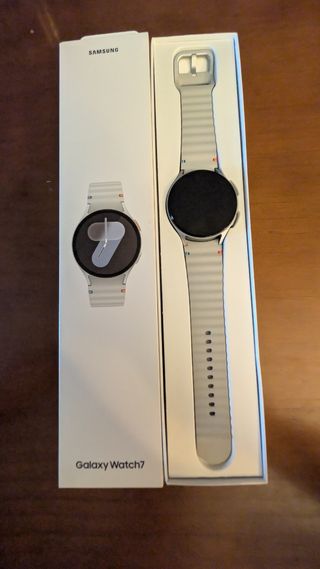 Samsung Galaxy Watch7 Blanco - Nuevo