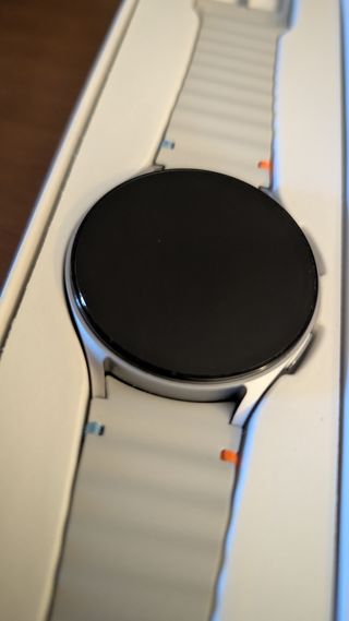 Samsung Galaxy Watch7 Blanco - Nuevo