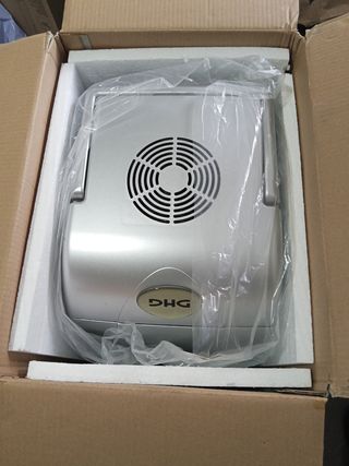 Nevera Eléctrica DHG NE-992 24L a 12V y 220V 240V