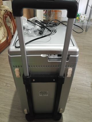 Nevera Eléctrica DHG NE-992 24L a 12V y 220V 240V
