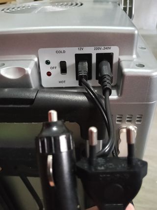 Nevera Eléctrica DHG NE-992 24L a 12V y 220V 240V