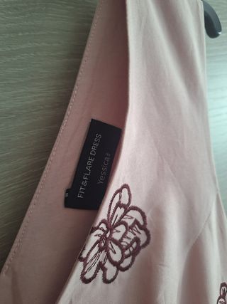 Vestido rosa estampado flores