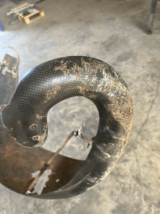 Cubre carter carbono Husqvarna bufanda