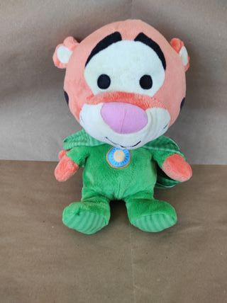 Peluche tigro Winnie the Pooh in pigiama