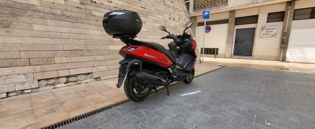 KYMCO Super Dink 350 - Roja